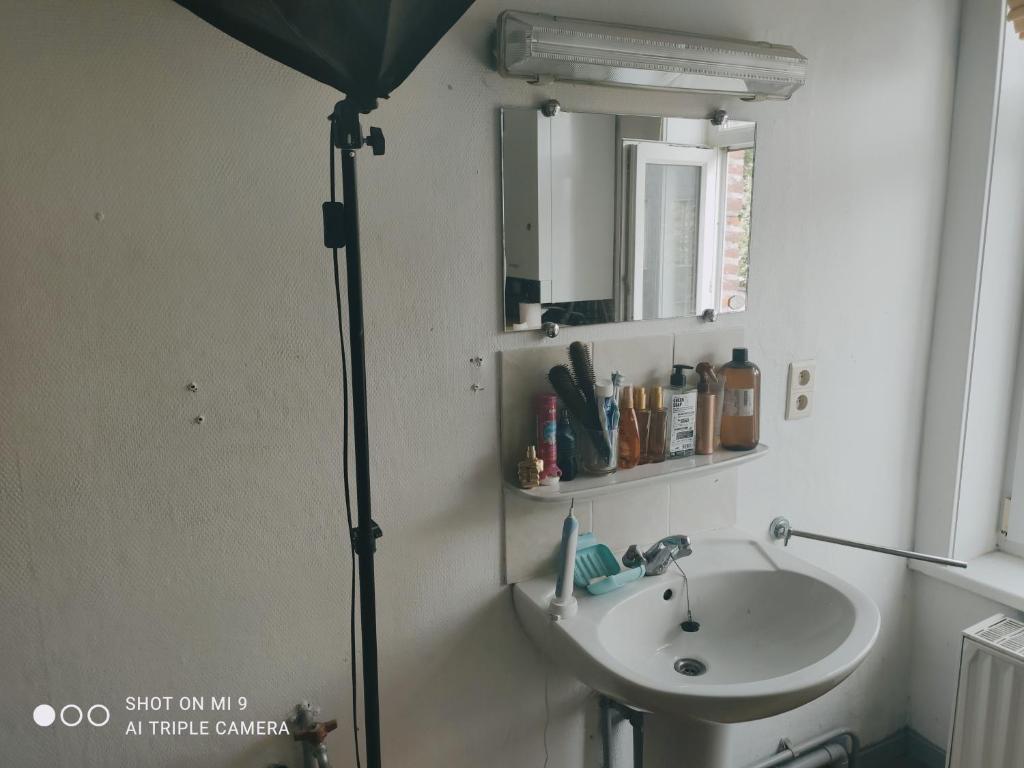 Chambre privee dans maison tout confort photo