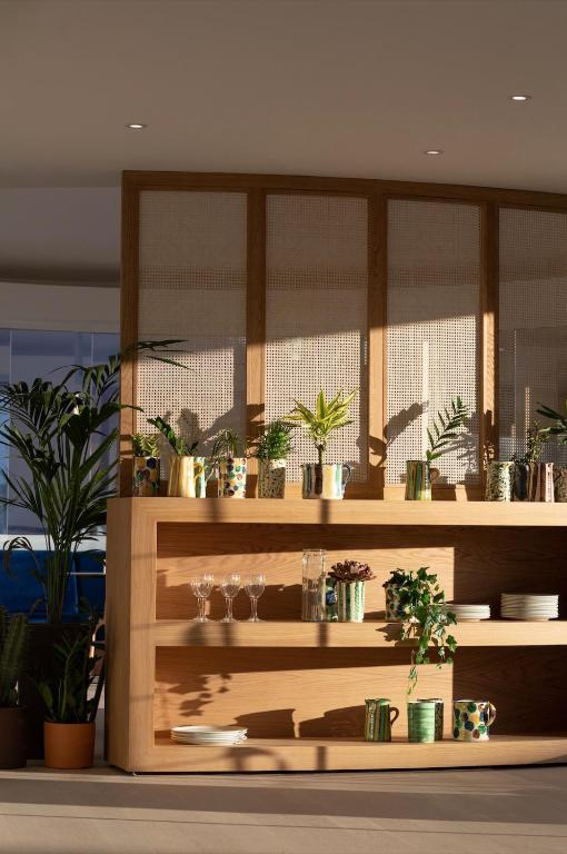 Barcarola Club — Restaurant & bars in Puerto del Carmen, Canary Islands