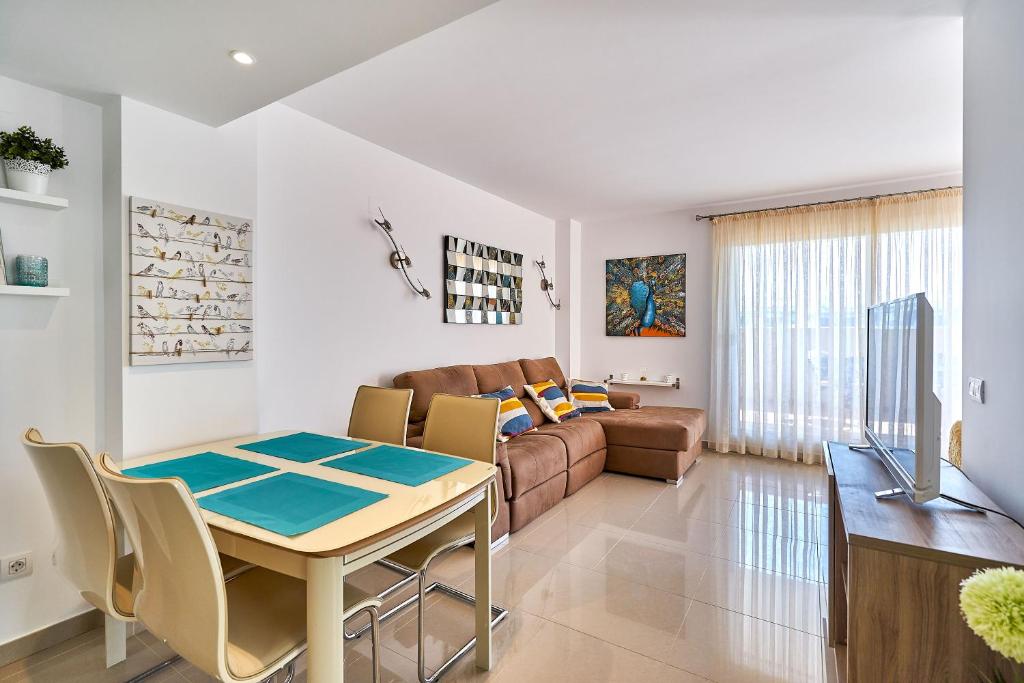 Apartamento La Marina - 2