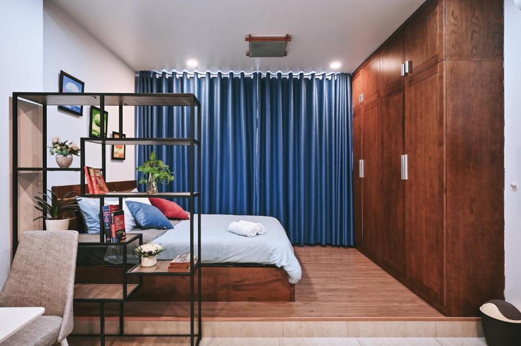 Qhome - 1