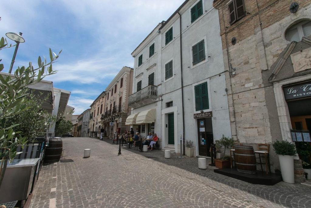 S190 - Sirolo, trilocale in piazza - 2
