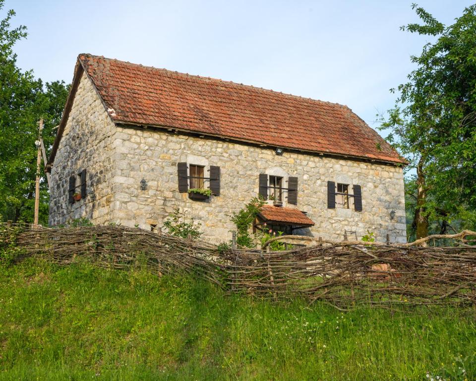 Djurdjevina Family Farm - 1