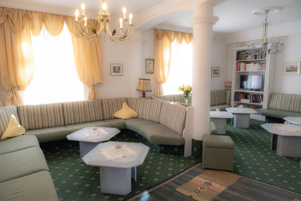 Hotel Garni Hubertus-Nostalgie & Charme photo