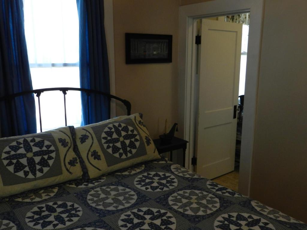 Helming Guest House photo