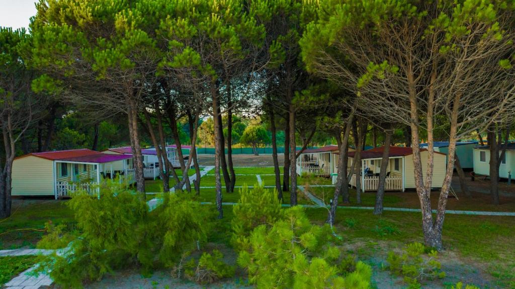 HILLS RESORT Beach, Bungalows and Bar - Velika Plaza Ulcinj - 5
