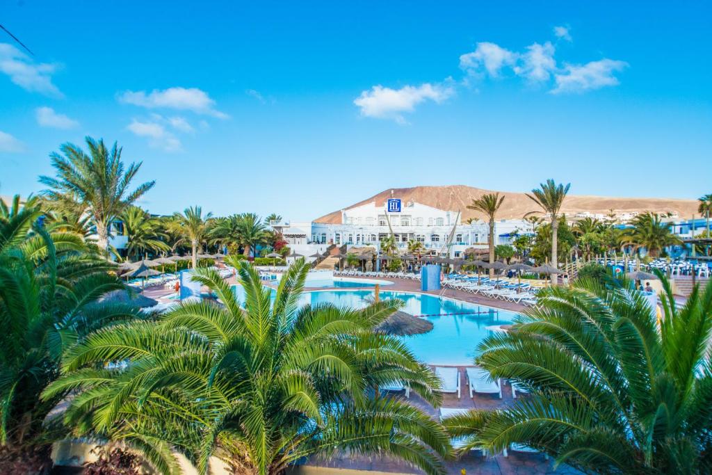 HL Paradise Island — Swimming pool in Playa Blanca, Canary Islands