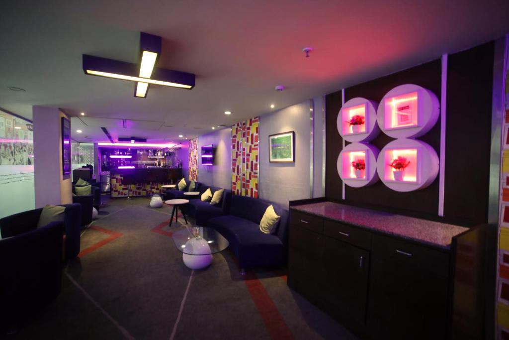 Bar/lounge
