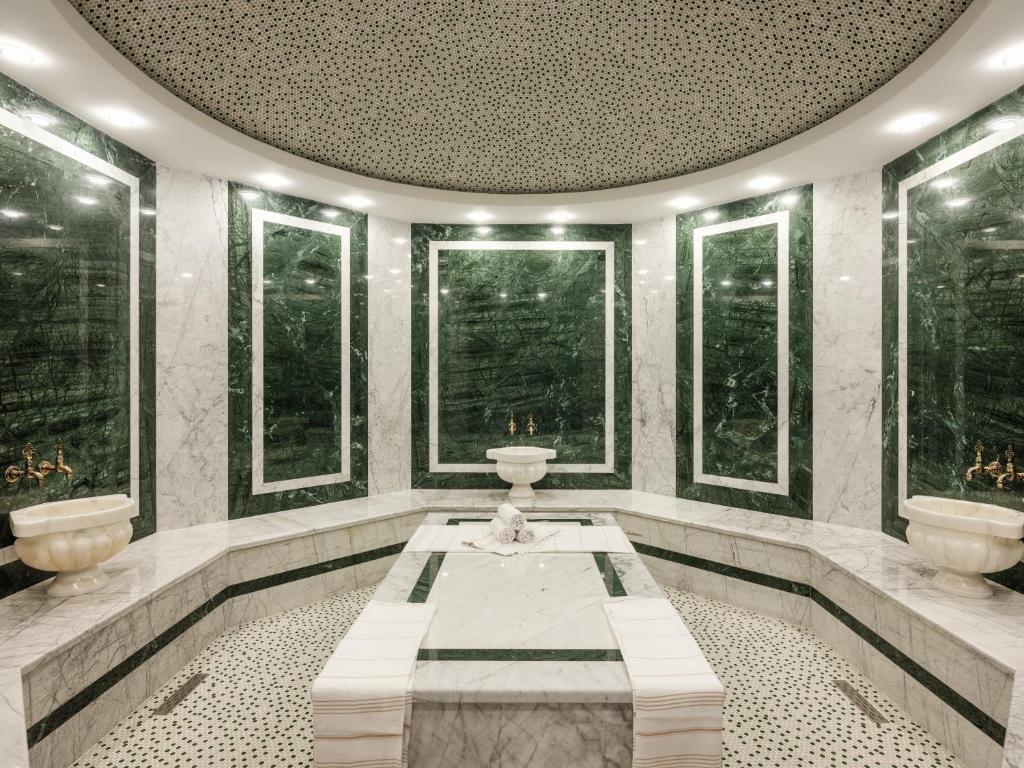 Intercontinental Baku Hotel By IHG