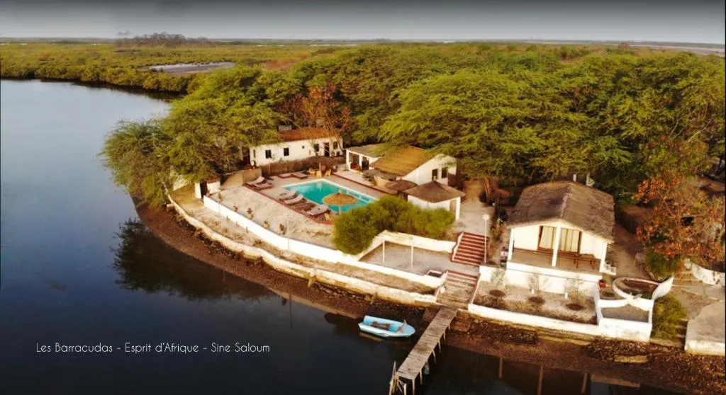 Les Barracudas, hotel in Sokone