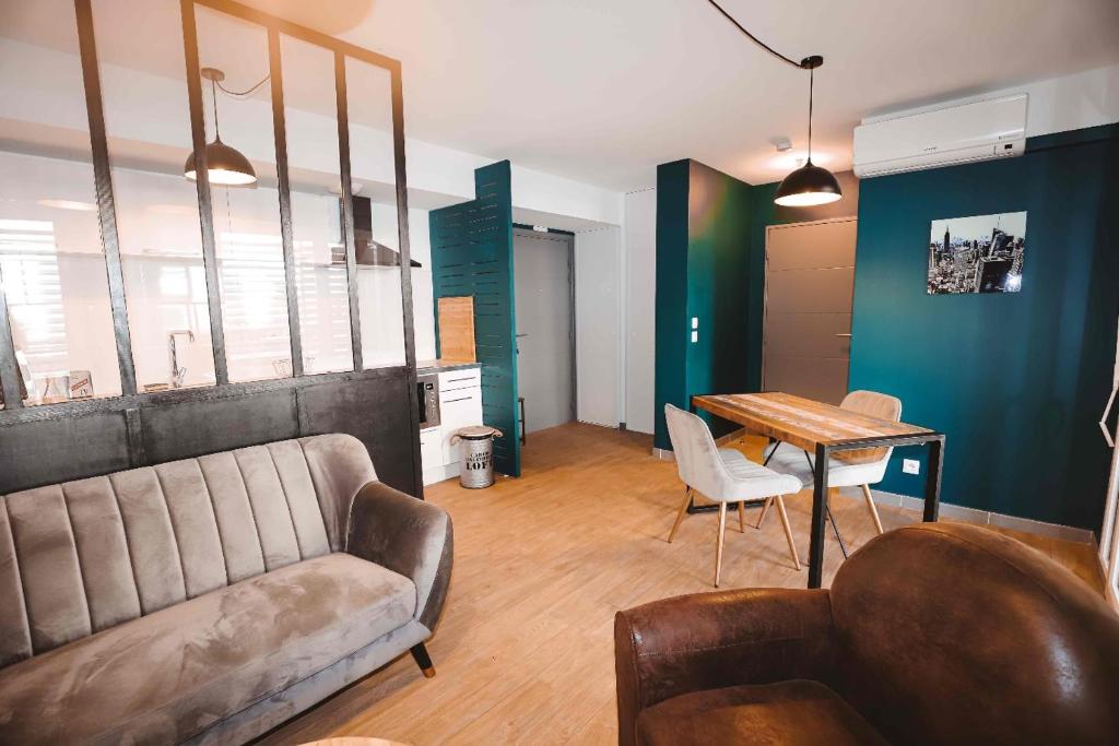 Appartement et Garage au Cœur de l'Isle - 4