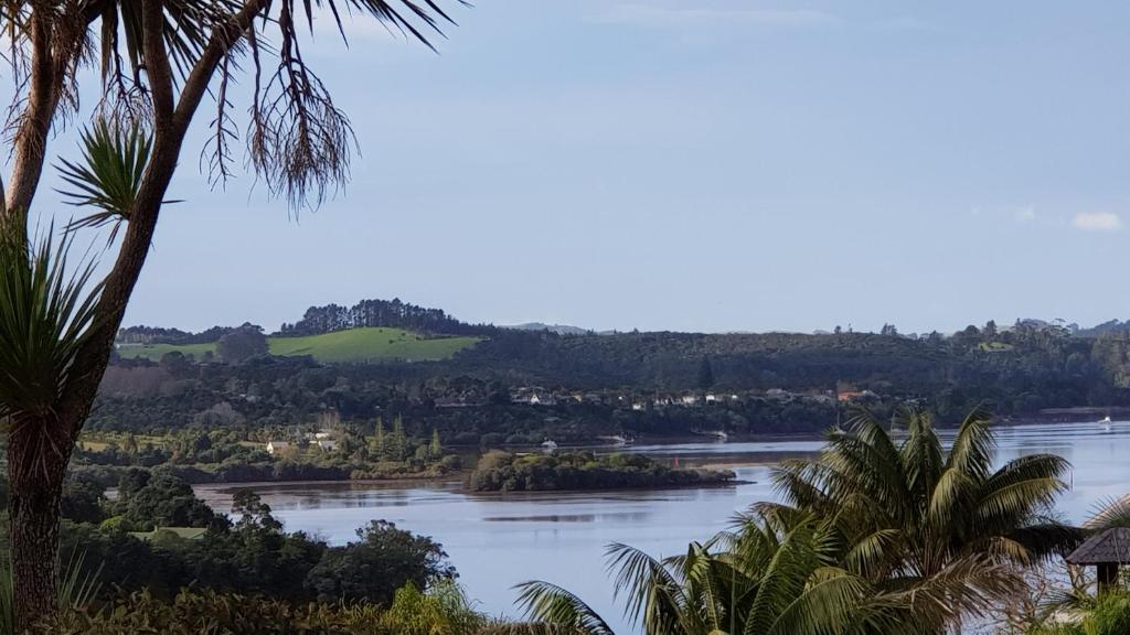 Inlet Views Kerikeri 1 — Hotel in Kerikeri