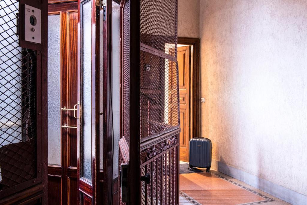 Interno 6 San Pietro - 5