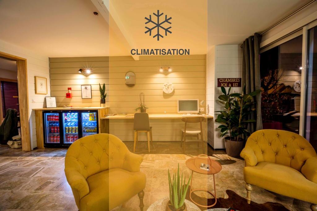 Ostal Hotel Pau Universite photo