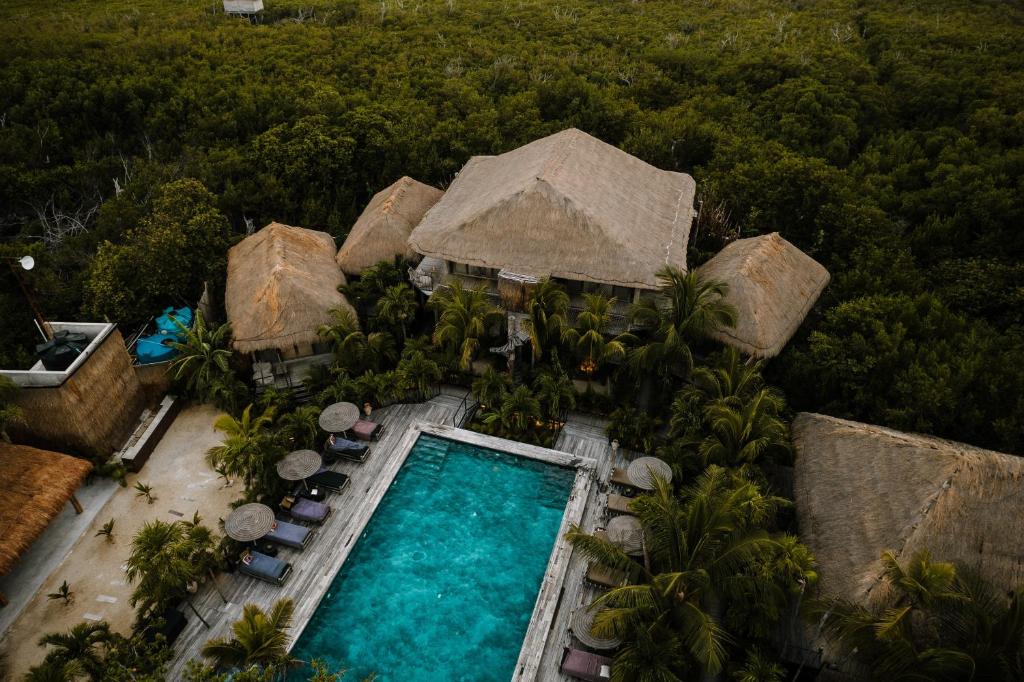 Radhoo Tulum — Hotel in Tulum