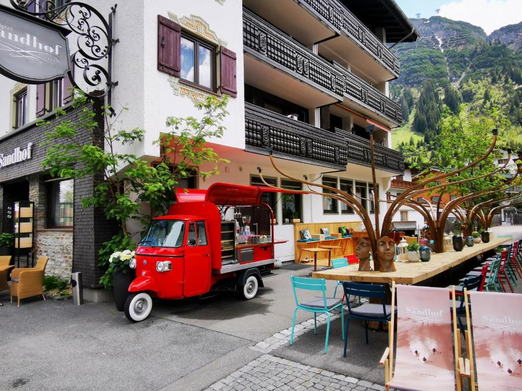Hotel Sandhof — Hotel in Lech