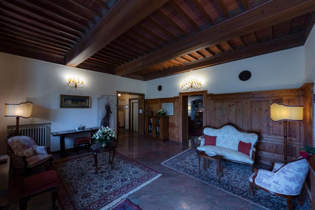 Villa Scacciapensieri Boutique Hotel photo
