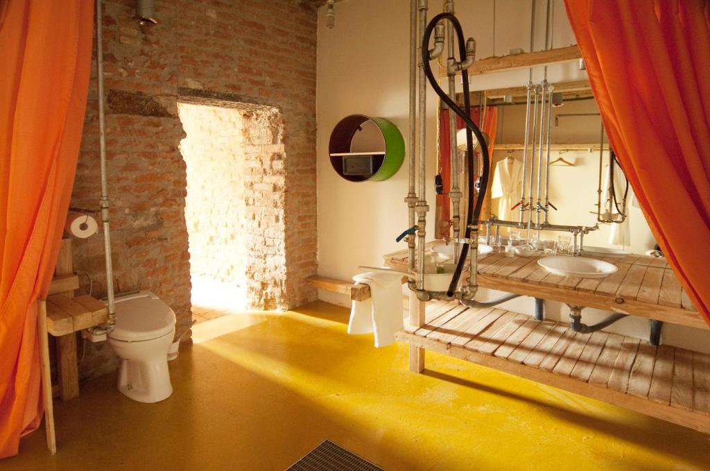 Wiener Gaste Zimmer photo