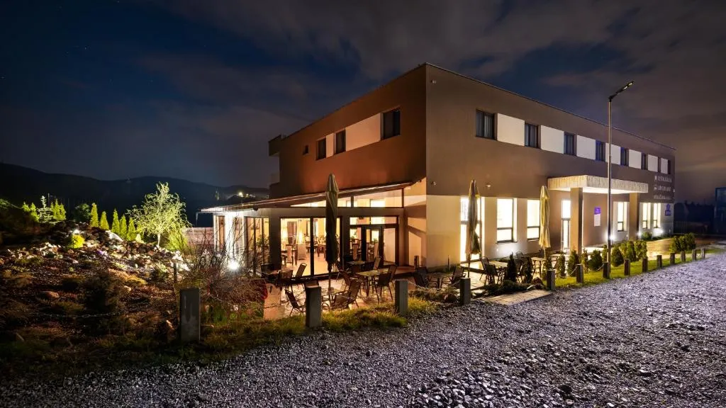 ROYAL M, hotel in Sabinov
