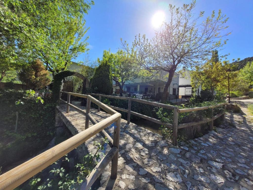 Pensión Pradera, Mesones