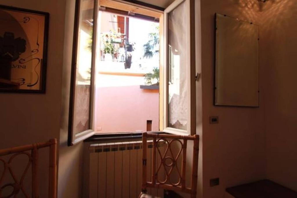 Captivating 4 -Bed Apartment in Bellagio Historic - 3