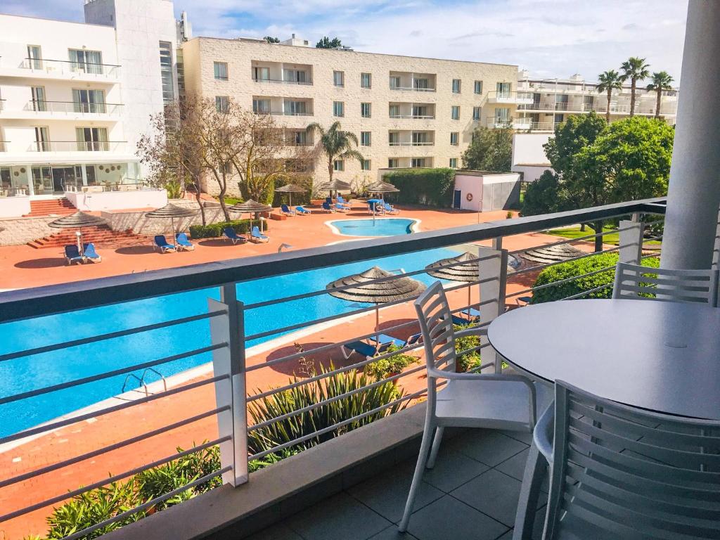 Marina Club Lagos Resort — Swimming pool in Lagos, Faro