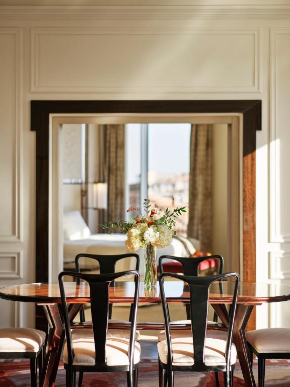 Hotel Eden - Dorchester Collection Photo 17