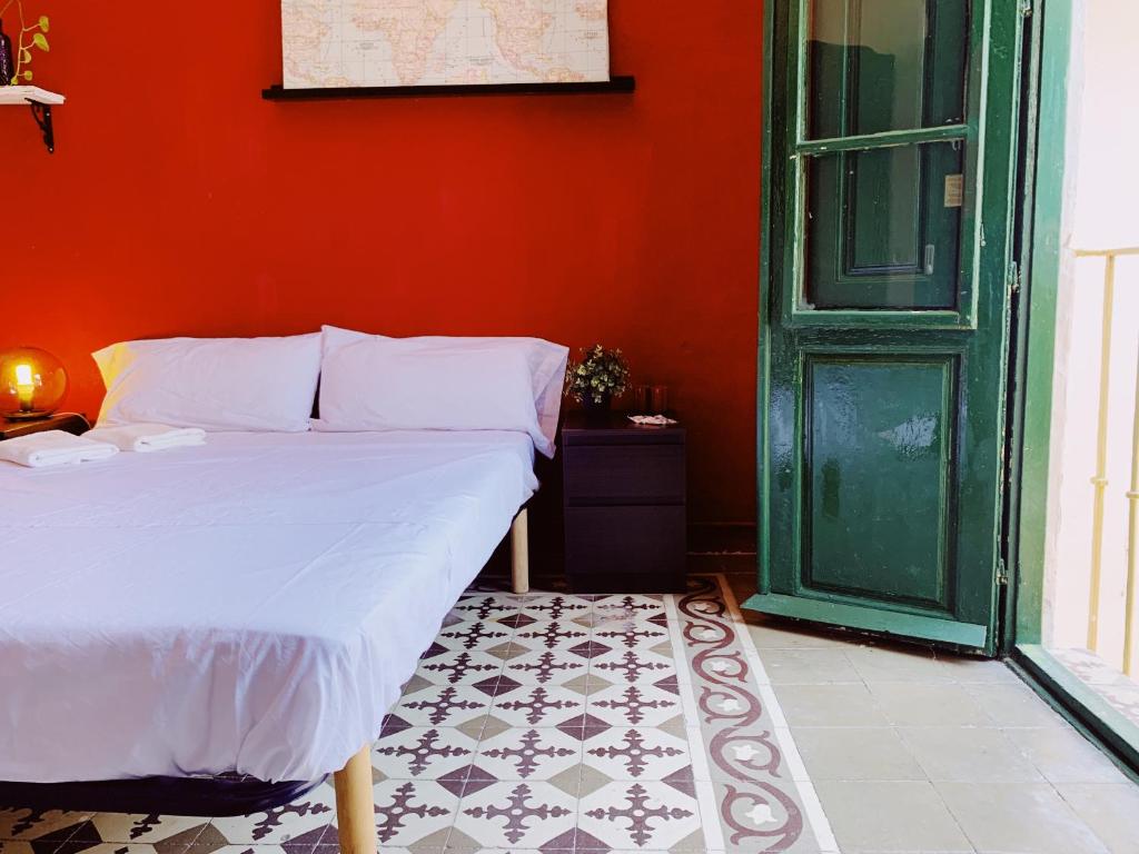 Maria Magdalena - Room 10, Malaga