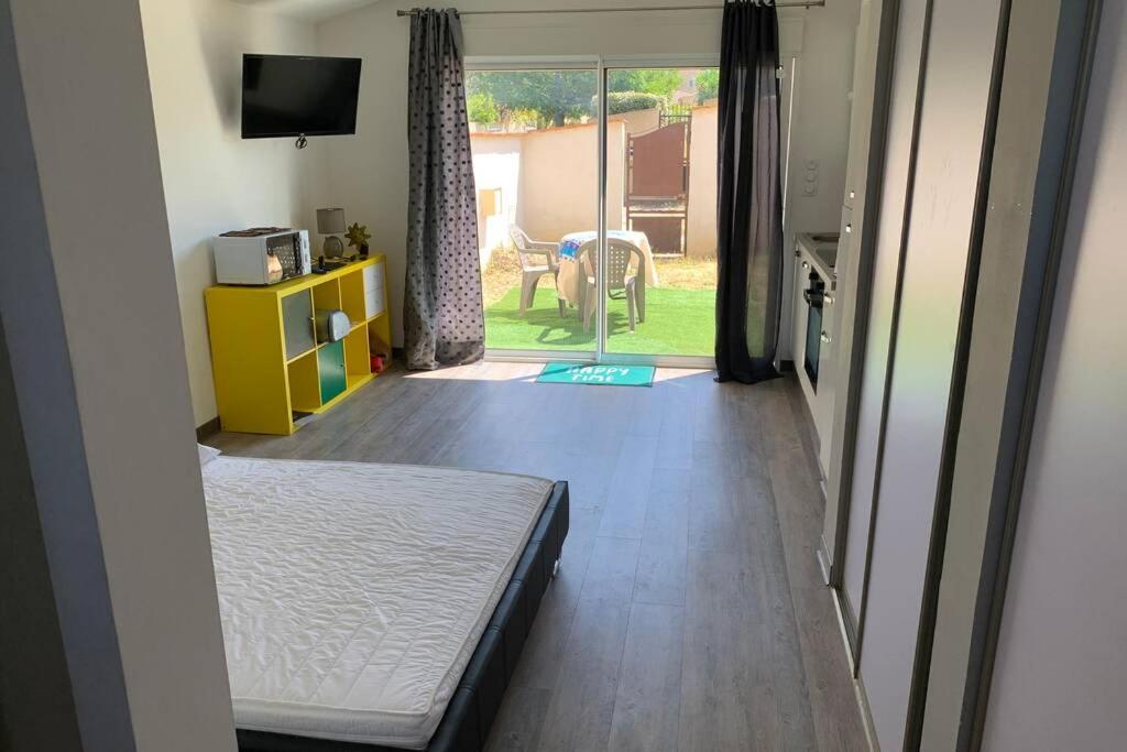 Studio lumineux à proximité de domaines viticoles, Cairanne