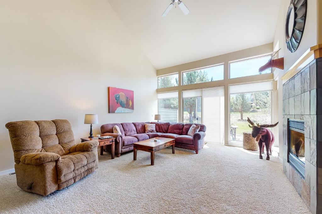 Village Loop in Eagle Crest, Redmond