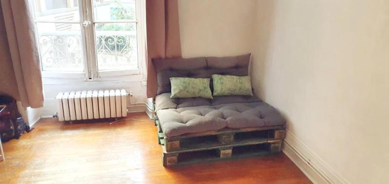 Bel appartement charme ancien dans quartier anime photo
