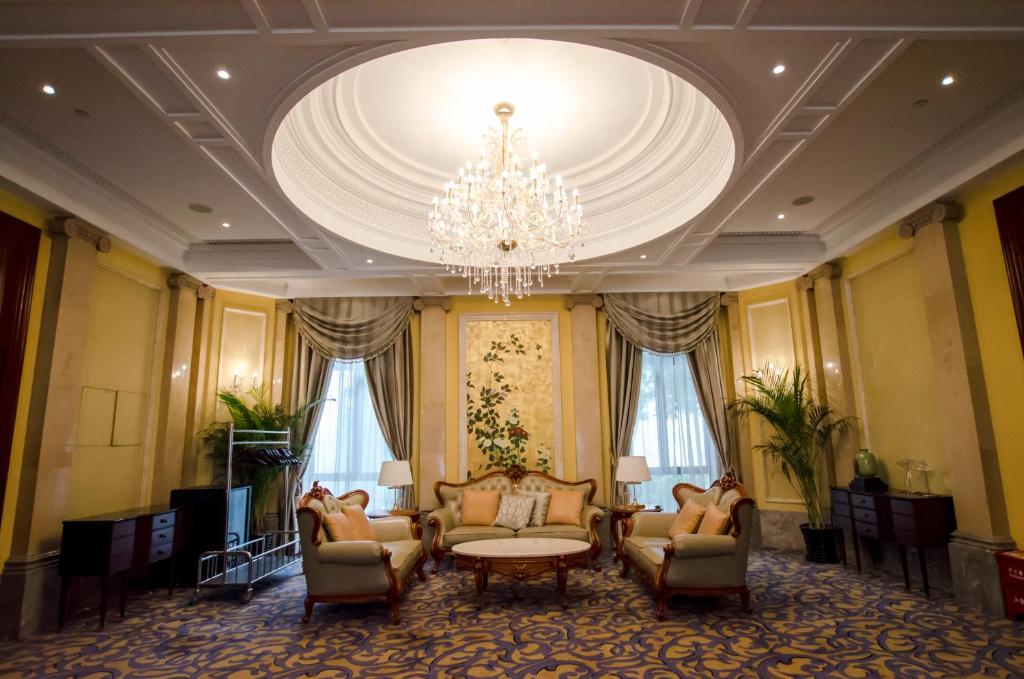 Banquet hall, Fenyang Garden Boutique Hotel in Shanghai