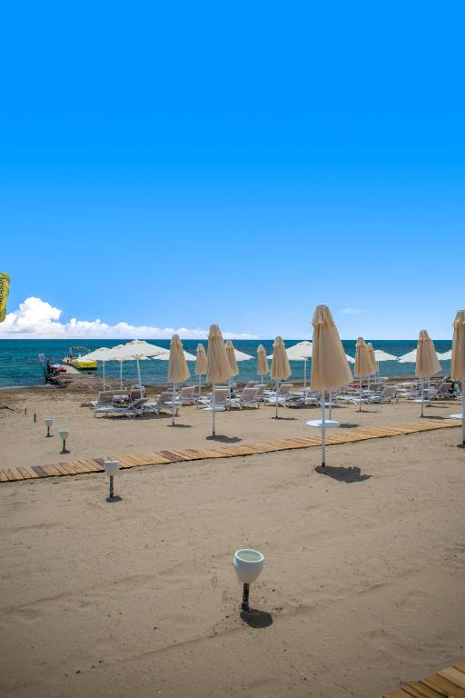Seaden Quality Resort & Spa Ultra All Inclusive — Beach in Side