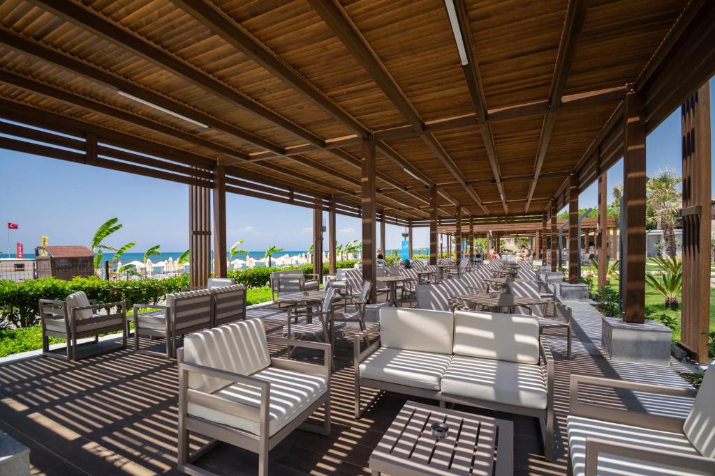 Seaden Quality Resort & Spa Ultra All Inclusive — Restaurant & bars in Side