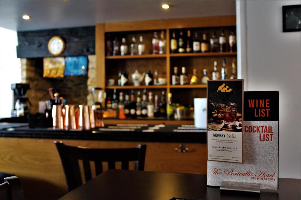 The Portcullis Hotel photo