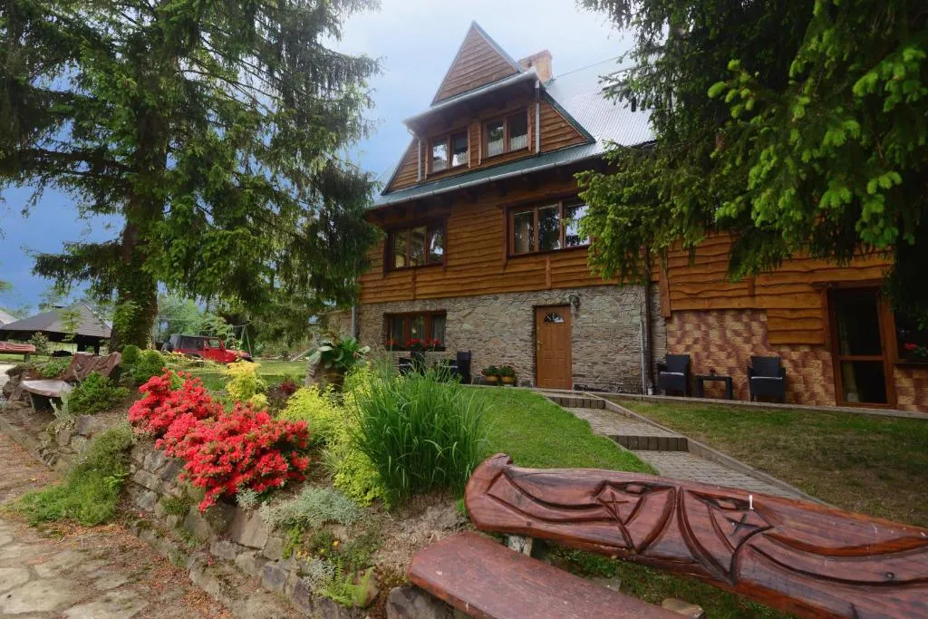 Pensjonat Lesniczówka bieszczady solina polańczyk，位于波拉齐克的酒店