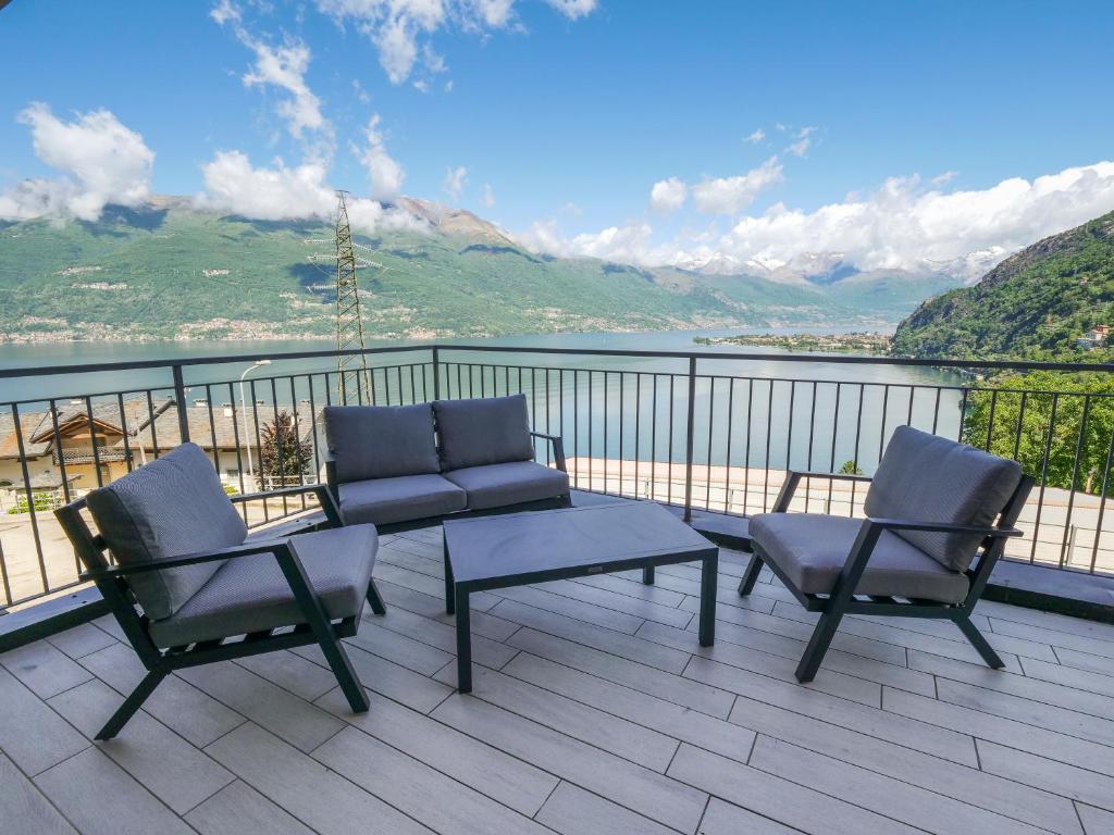 Full of colour, Bellano