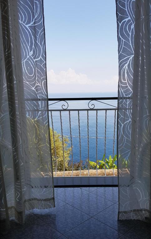 Amalfi Hills photo