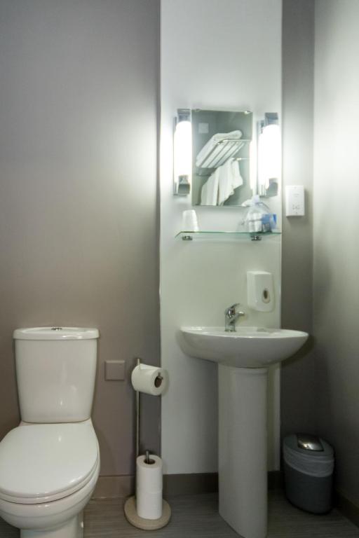 Hotel No 8 photo