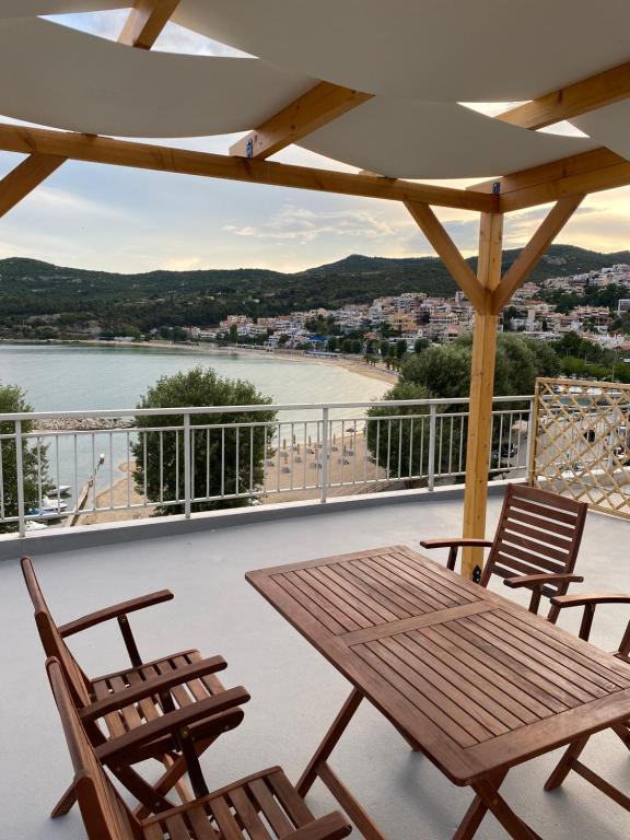 Overwave Apartment, Kavala