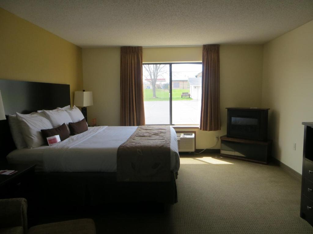 Ramada by Wyndham Wisconsin Dells photo