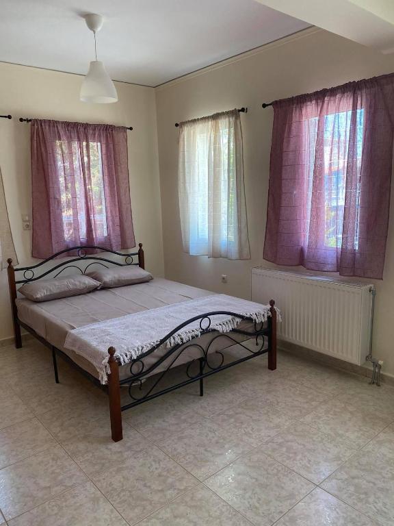 Treasures B&B, Paloúkia