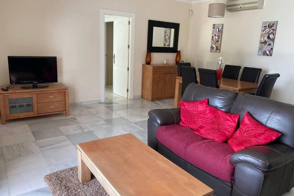 Estepona Seaview Apartment SELETUR - 5
