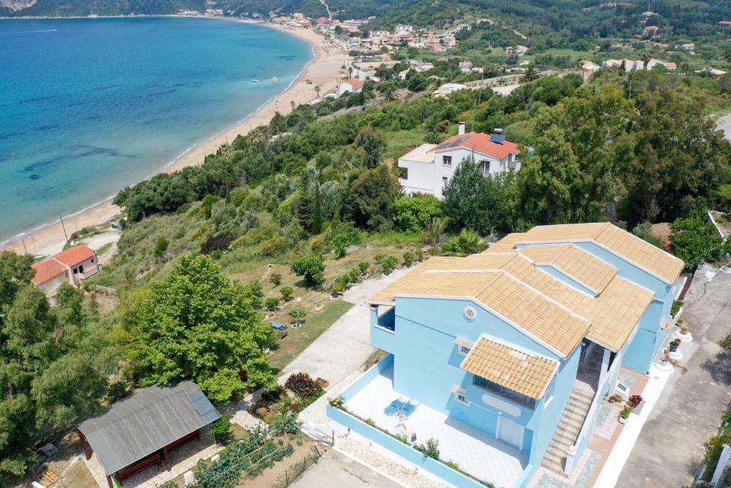 Agios Georgios - 2 Beds - Sleeps 5 - Free Parking, Agios Georgios Pagon