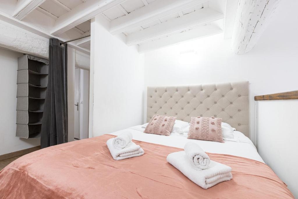 Duplex in Rue de la Préfecture Old Town 2 Bdrs - 4