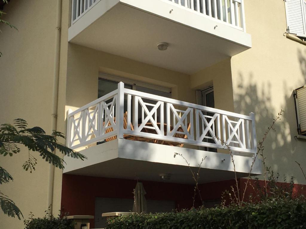 Appartement T2 ocean location avec terrasse et parking privé 200mde la plage - 4