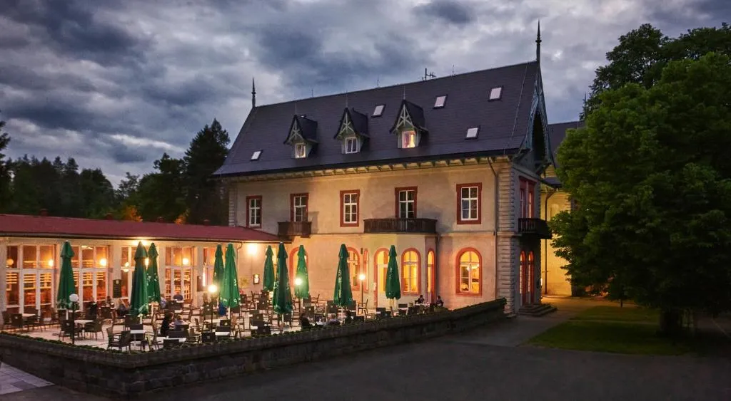 Hotel Mezní Louka, hotel v Hřensku