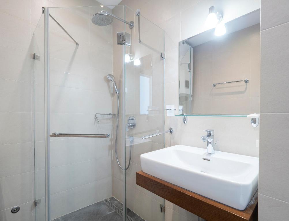 Seaside Rest Apartments photo
