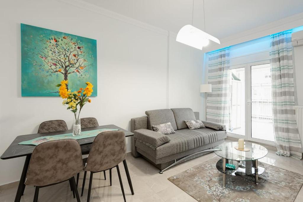 Rainbow, Nilie Hospitality MGMT, Soluň