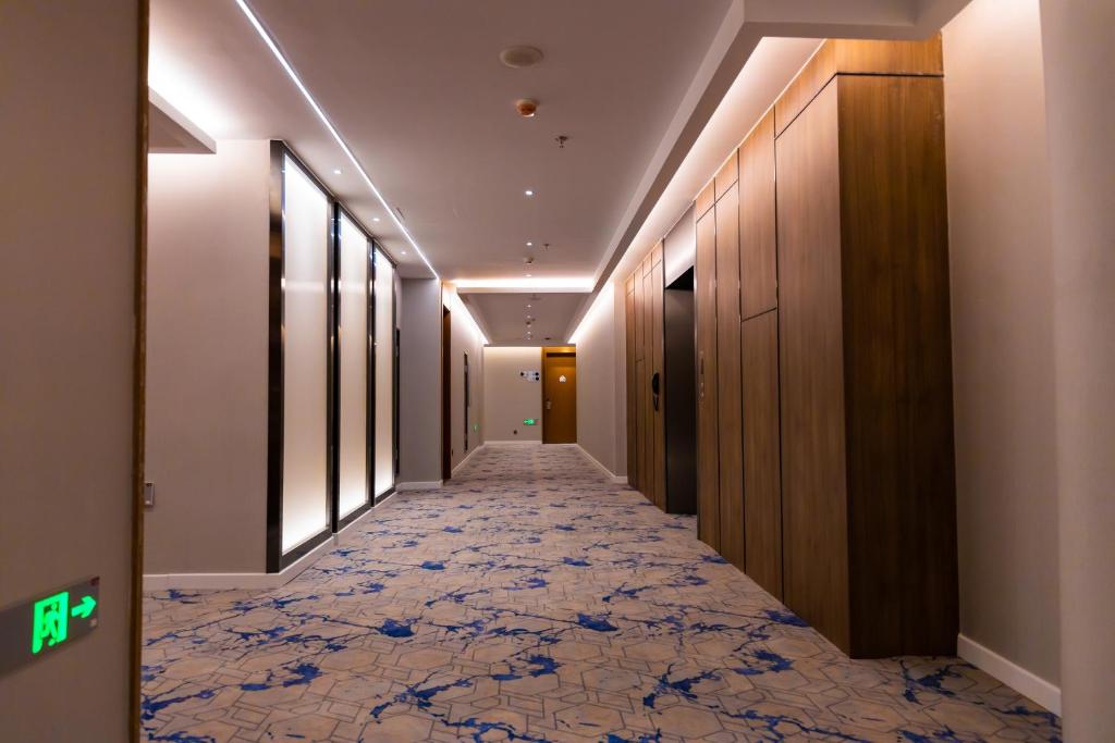 Holiday Inn Express Harbin Exhibition Center photo