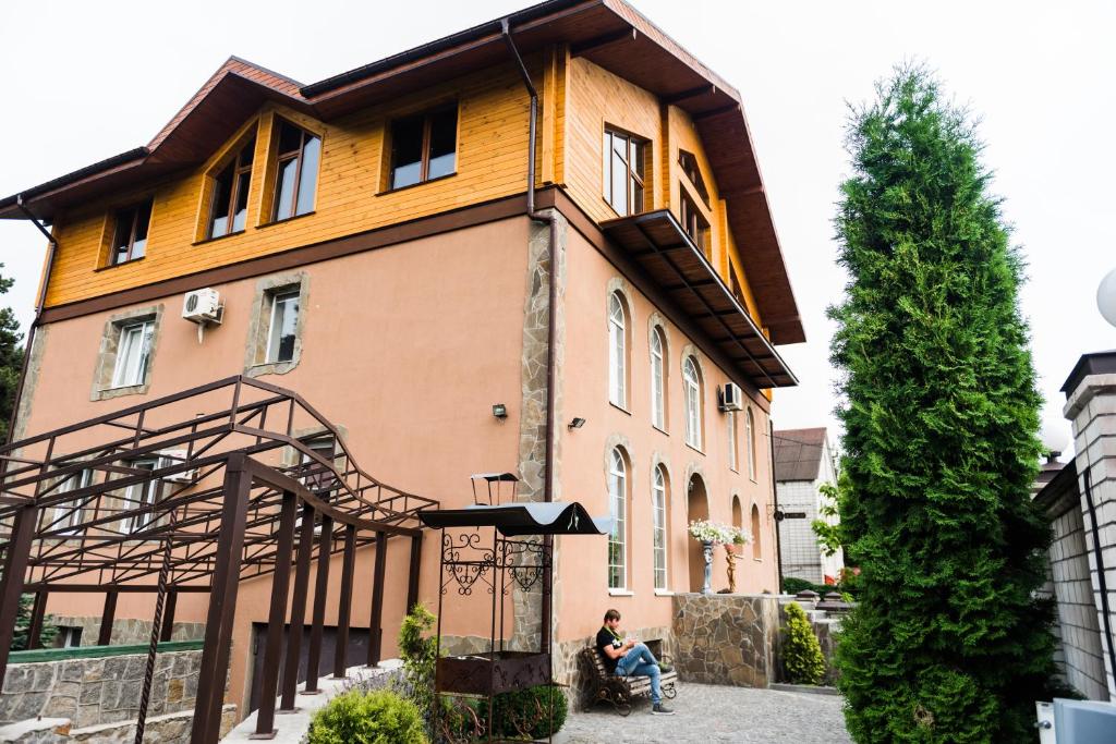 Golden park Apartments photo